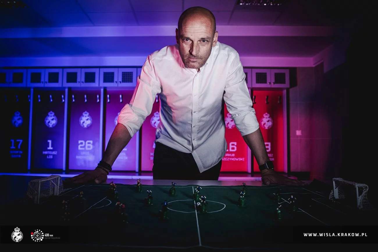 Słowak Adrian Gula przez najbliższe dwa lata ma prowadzić krakowską Wisłę