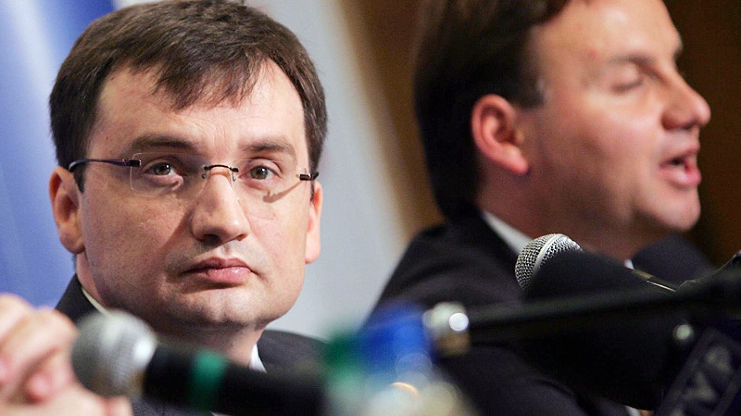 Zbigniew Ziobro od lat twierdzi, że to on stworzył karierę polityczną Andrzeja Dudy. I już raz ostro się z dawnym kolegą poróżnić, grożąc wyciągnięciem haków.