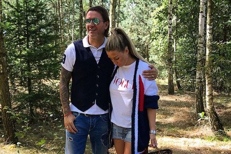 Dość oryginalne stroje na grzybobranie.