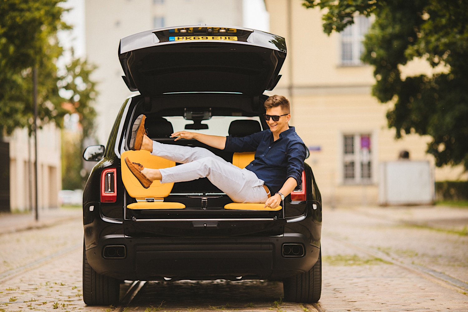 Rolls-Royce Cullinan robi niesamowite wrażenie. Na wszystkich, nawet jeśli im się nie podoba.