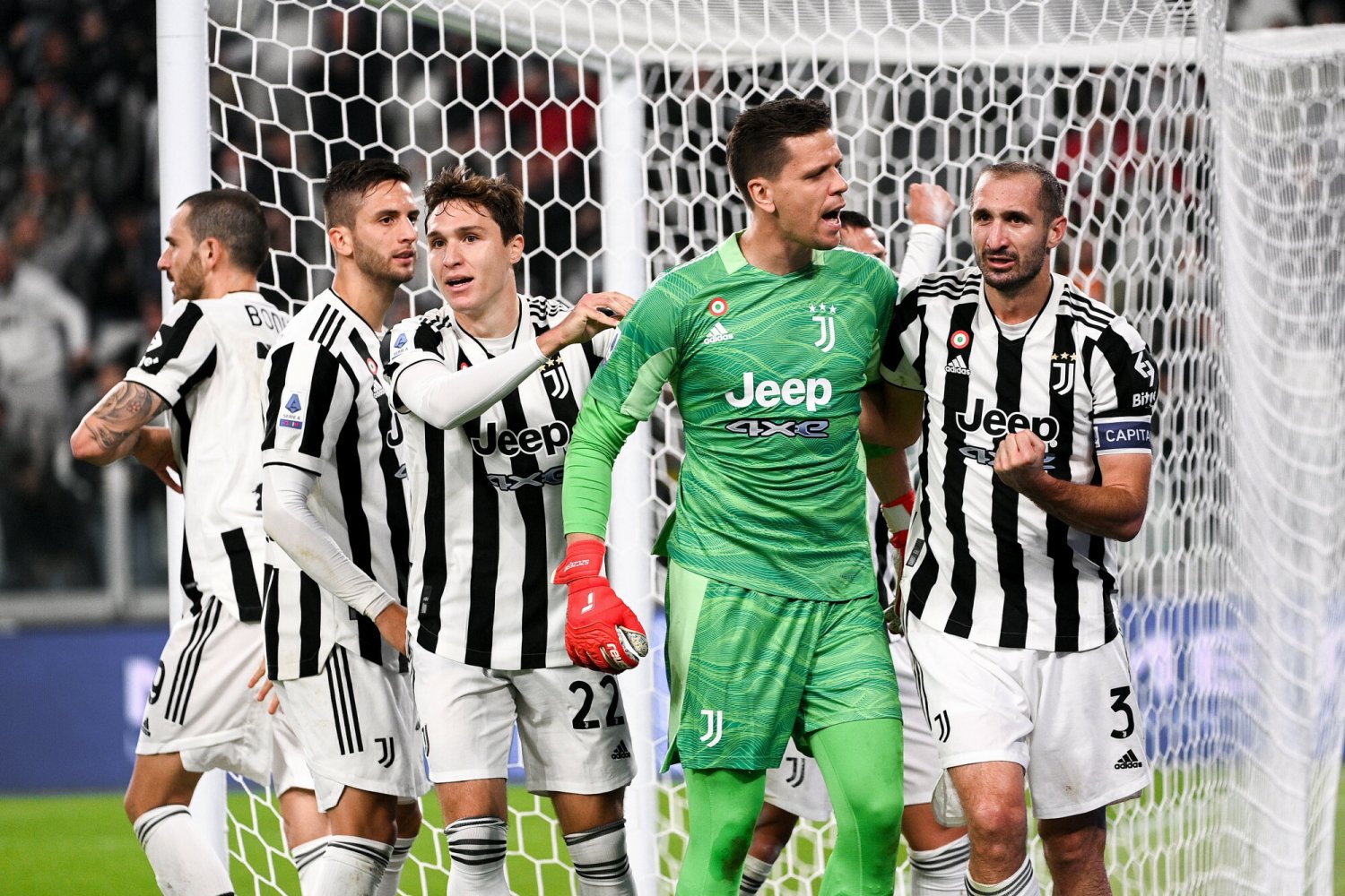 Wojciech Szczęsny i jego koledzy z Juventusu Turyn mają powody do radości, w LM grają jak z nut