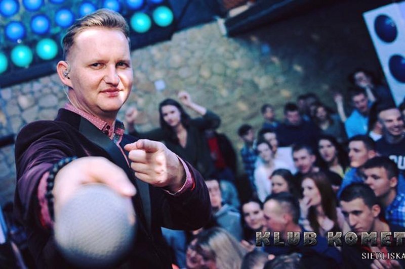 Discopolo rządzi! Wyszło z niszowych dyskotek. Teraz ma głos...