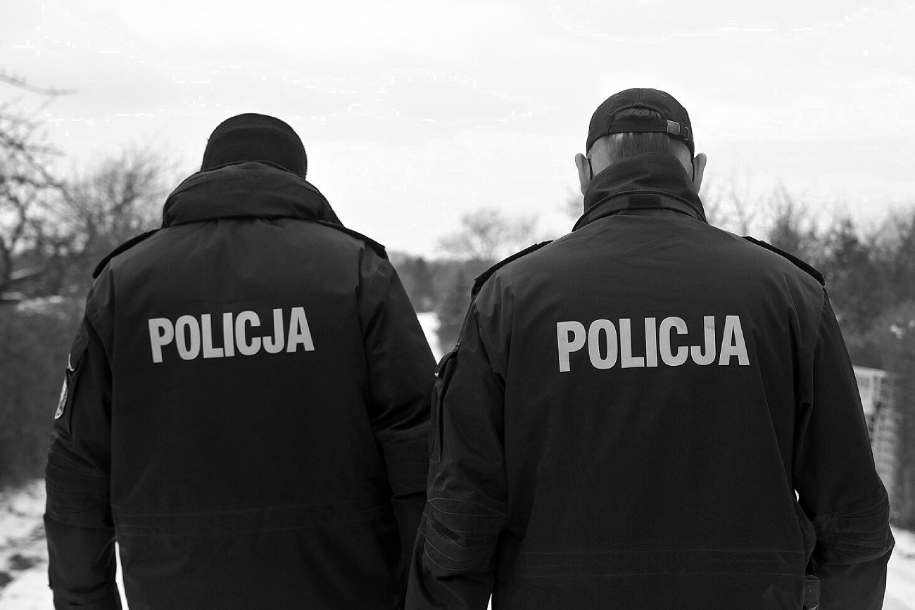 Zmarli policjanci z Wrocławia przed odejściem na wieczną służbę jeszcze raz komuś pomogą. (Zdjęcie ilustracyjne)