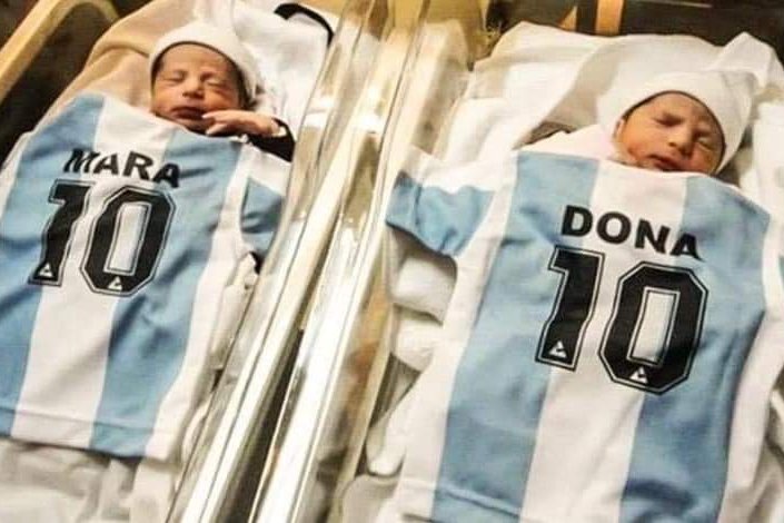 Bliźnięta Mara i Dona zostały tak nazwane na cześć idola swoich rodziców, Diego Armando Maradony.