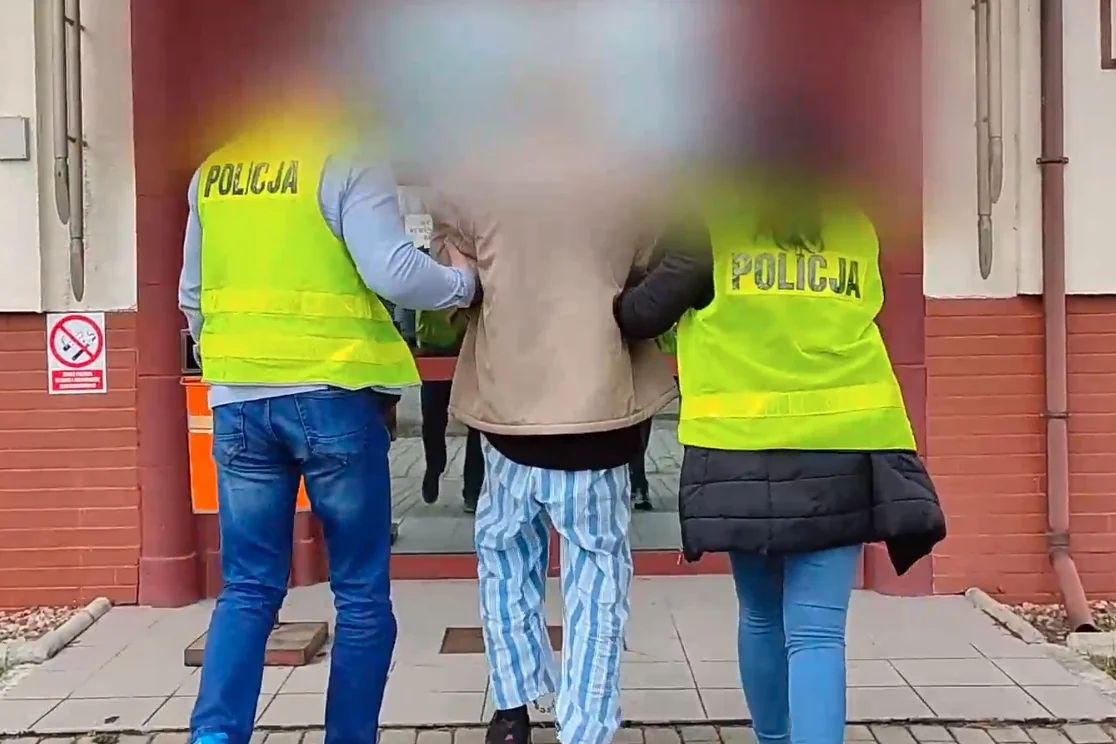 Policja w Zgorzelcu zatrzymała cztery osoby.