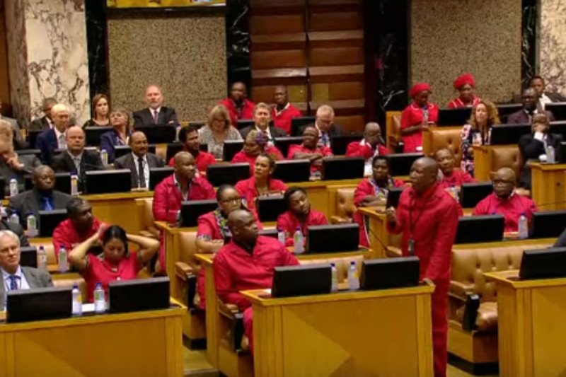 Julius Malema, skrajnie lewicowy działacz z RPA, wielkie orędownik odebrania ziemi białym farmerom.