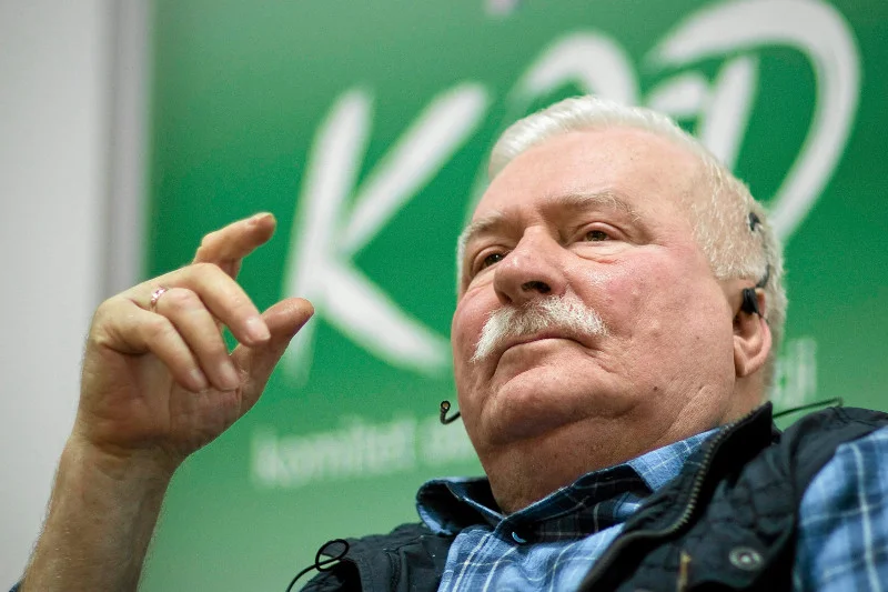 Lech Wałęsa nie szczędził dobrej zmianie uszczypliwości. No i dobra zmiana się odpłaciła