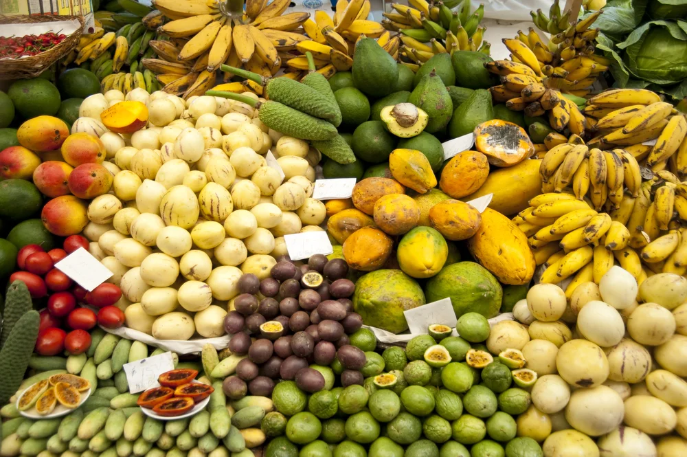 [url=http://shutr.bz/1iL16JO] Owoce na straganie w Mercado dos Lavradores [/url]