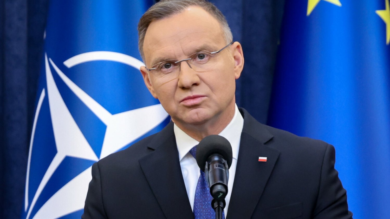 Apelował o spokój, a rozpętał burzę. Lawina komentarzy po oświadczeniu Dudy