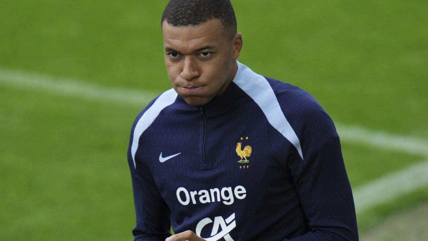 Nawet gwiazdor Francuzów ostrzega przed Le Pen. "Ekstremiści są blisko zdobycia władzy" Kylian Mbappé