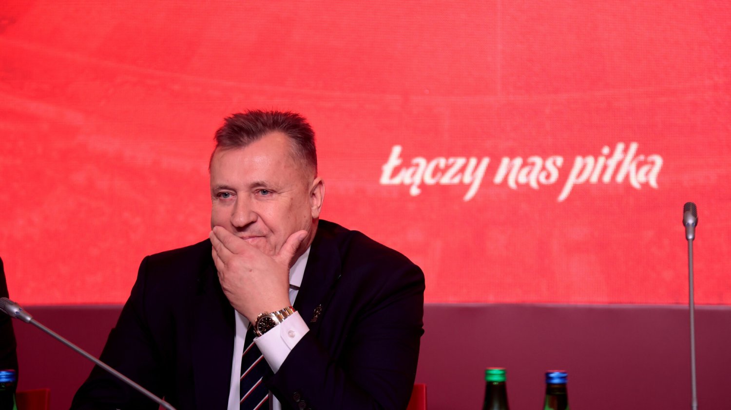 Ja tu widzę niezły burdel, czyli nasz gigant jedzie na mundial w Katarze. Panie prezesie Cezary Kulesza, gdzie pan jest?