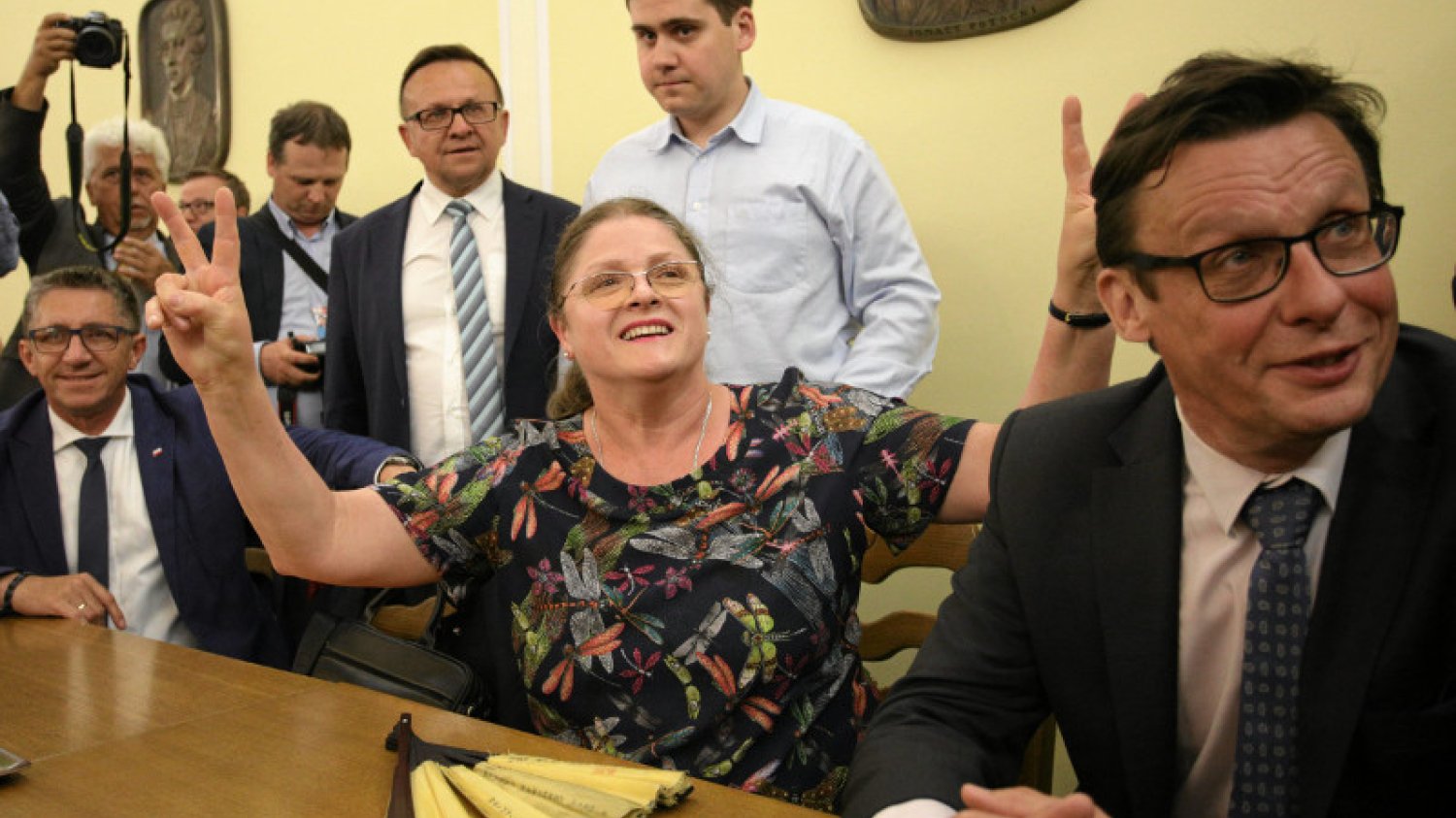 W sprawie zmian w Sądzie Najwyższym PiS narzucił Sejmowi tempo nadzwyczajne i – jak dotąd – idzie jak taran. Czyżby ten pośpiech był ze względu na jedną osobę? – pyta opozycja.