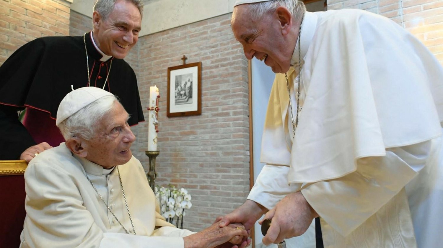 Były papież Benedykt XVI jest bardzo chory.