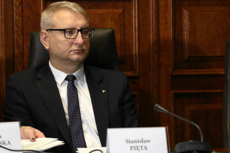 Poseł PiS Stanisław Pięta już wie co zrobić z protestującymi niepełnosprawnymi.