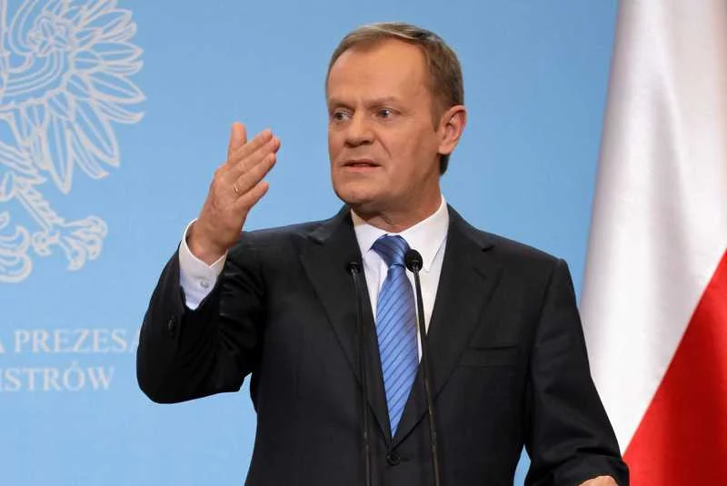 Tym razem rekonstrukcja rządu to nie tylko straszenie ministrów i Donald Tusk ma rzeczywiście odwołać swoich współpracowników. Stanowisko ma stracić Michał Boni.