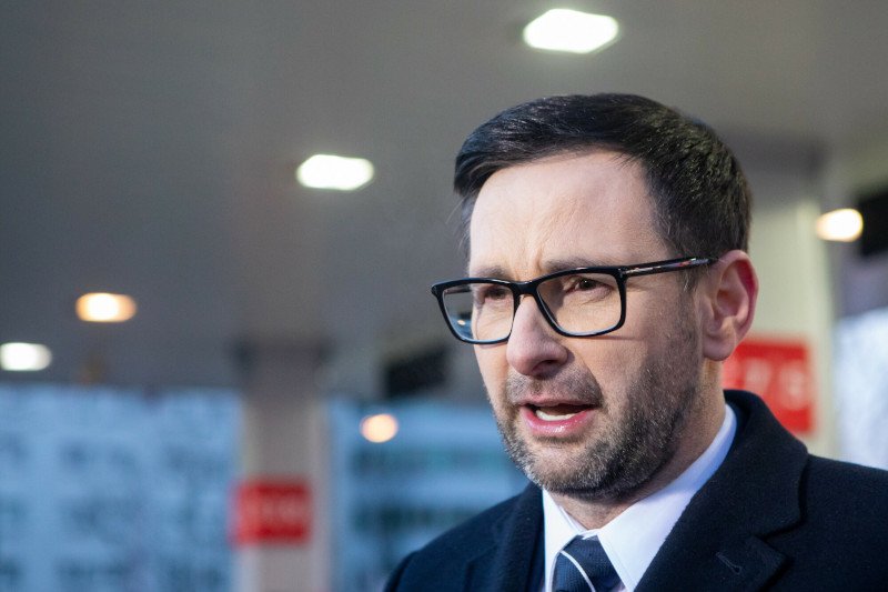 Daniel Obajtek poinformował w poniedziałek, że połączenie PKN Orlen z Grupą Lotos jest realne do połowy bieżącego roku