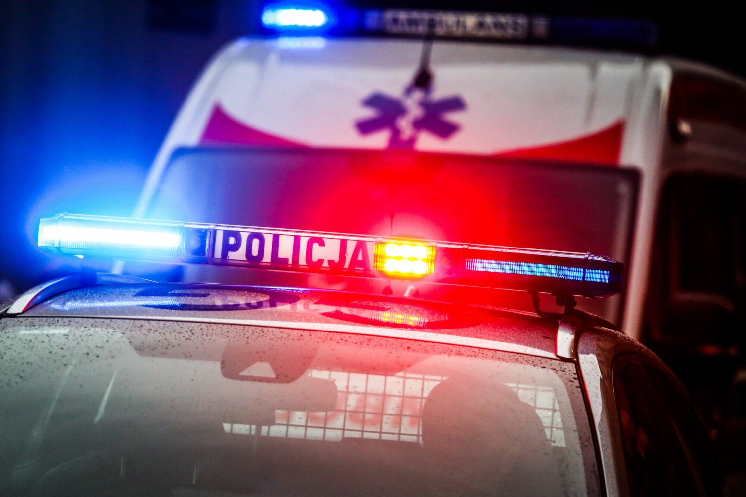 Podczas awantury domowej poszkodowane zostały 3 osoby. Dwoje dzieci miało rany kłute.