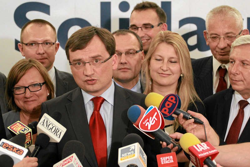 Zbigniew Ziobro oraz inni członkowie Solidarnej Polski podczas konferencji prasowej