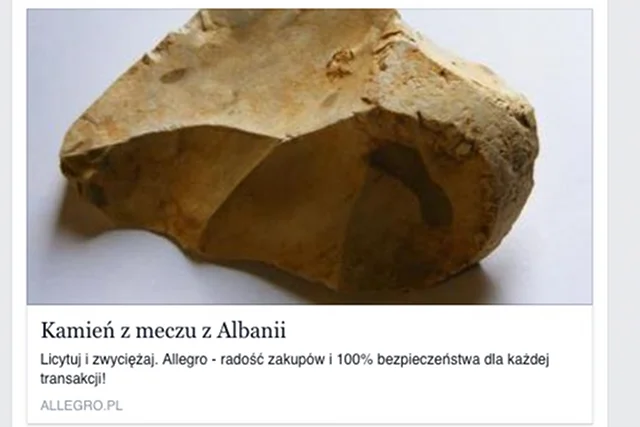 Kamień z meczu w Albanii