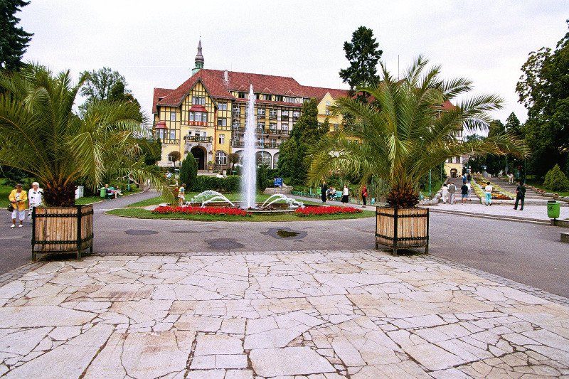 Kudowa Zdrój - najbardziej po Polanicy i Dusznikach Zdroju popularne miasto Kotliny Kłodzkiej