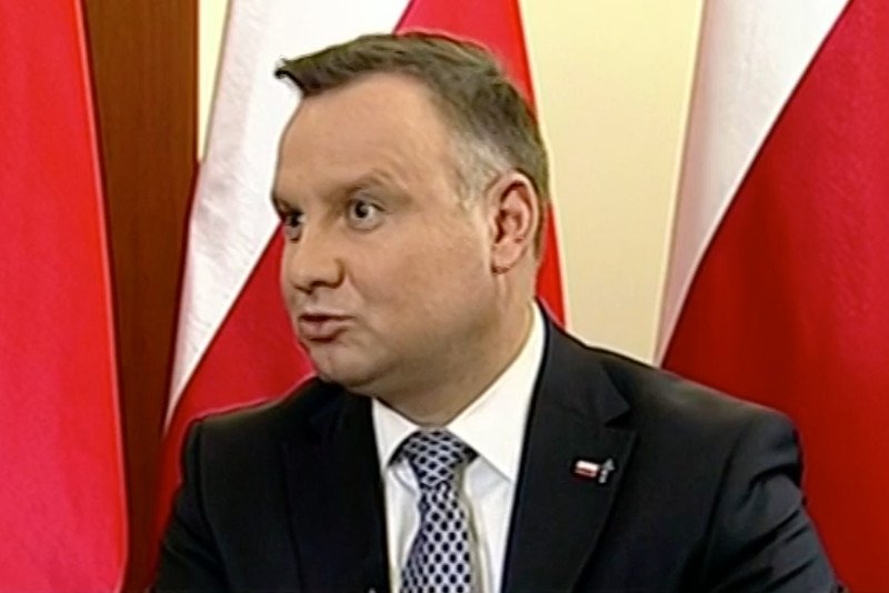 Prezydent krytykował sędziów w rozmowie z dziennikarką TVP Info Ewą Bugałą.
