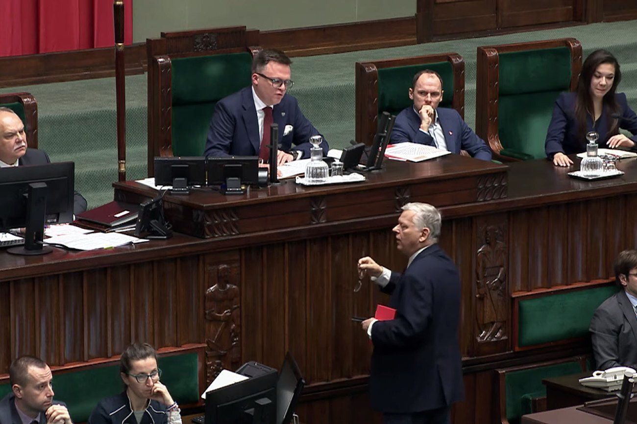 Poseł Marek Suski wdał się w poważną wymianę słowną z marszałkiem Szymonem Hołownią