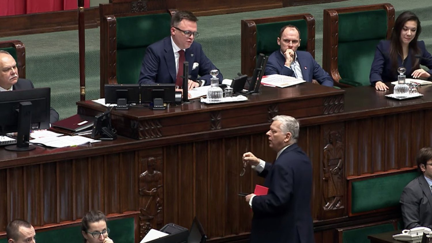 Poseł Marek Suski wdał się w poważną wymianę słowną z marszałkiem Szymonem Hołownią