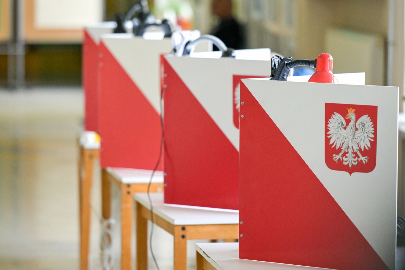 Frekwencja w wyborach samorządowych wyniosła 51,94 proc. W niektórych gminach nie przekroczyła 35 proc.