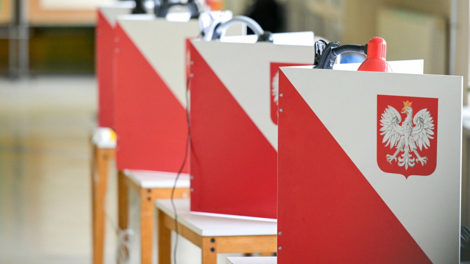 Frekwencja w wyborach samorządowych wyniosła 51,94 proc. W niektórych gminach nie przekroczyła 35 proc.