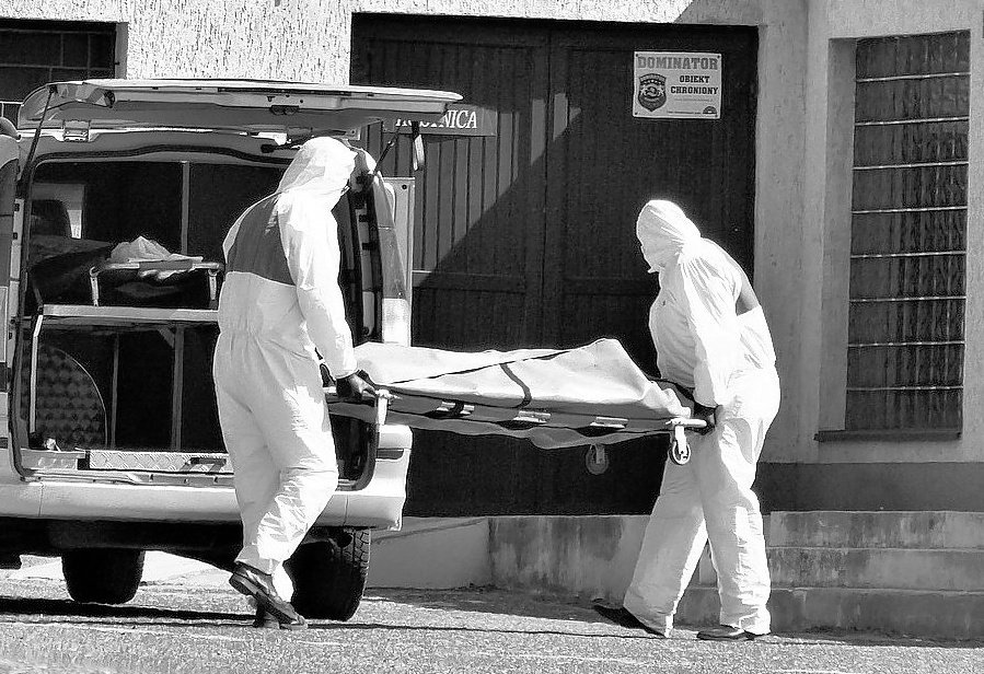 Koronawirus w Polsce: 150-proc. wzrost zgonów Polaków powyżej 70 lat [GUS]