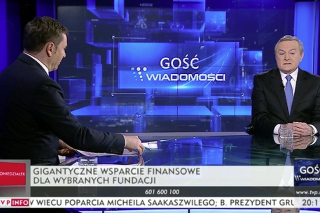 TVP Info o występie Glińskiego w "Gościu 'Wiadomości'".