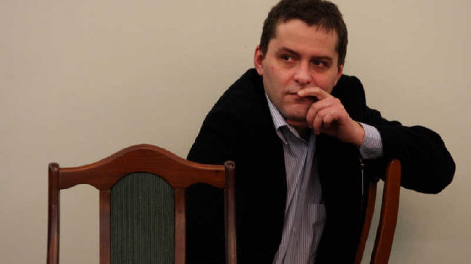 Cezary Gmyz podzielił się na Twitterze swoimi przemyśleniami o zastanawiających okolicznościach zamachów terrorystycznych.