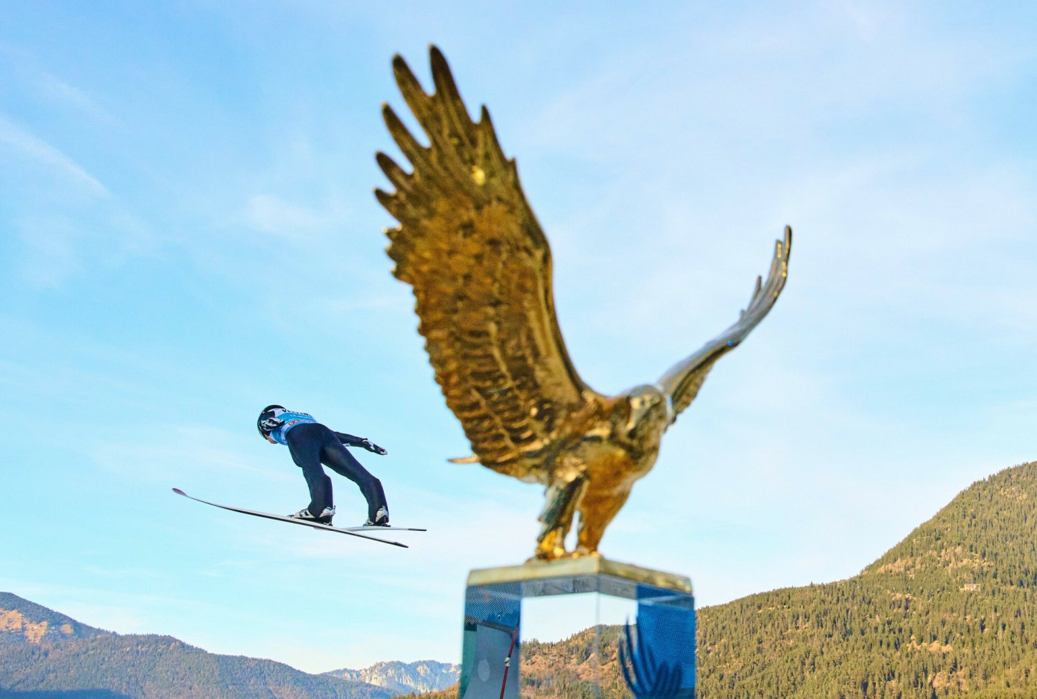 Japończyk Ryōyū Kobayashi może przejść do historii skoków narciarskich. W Turnieju Czterech Skoczni jest liderem