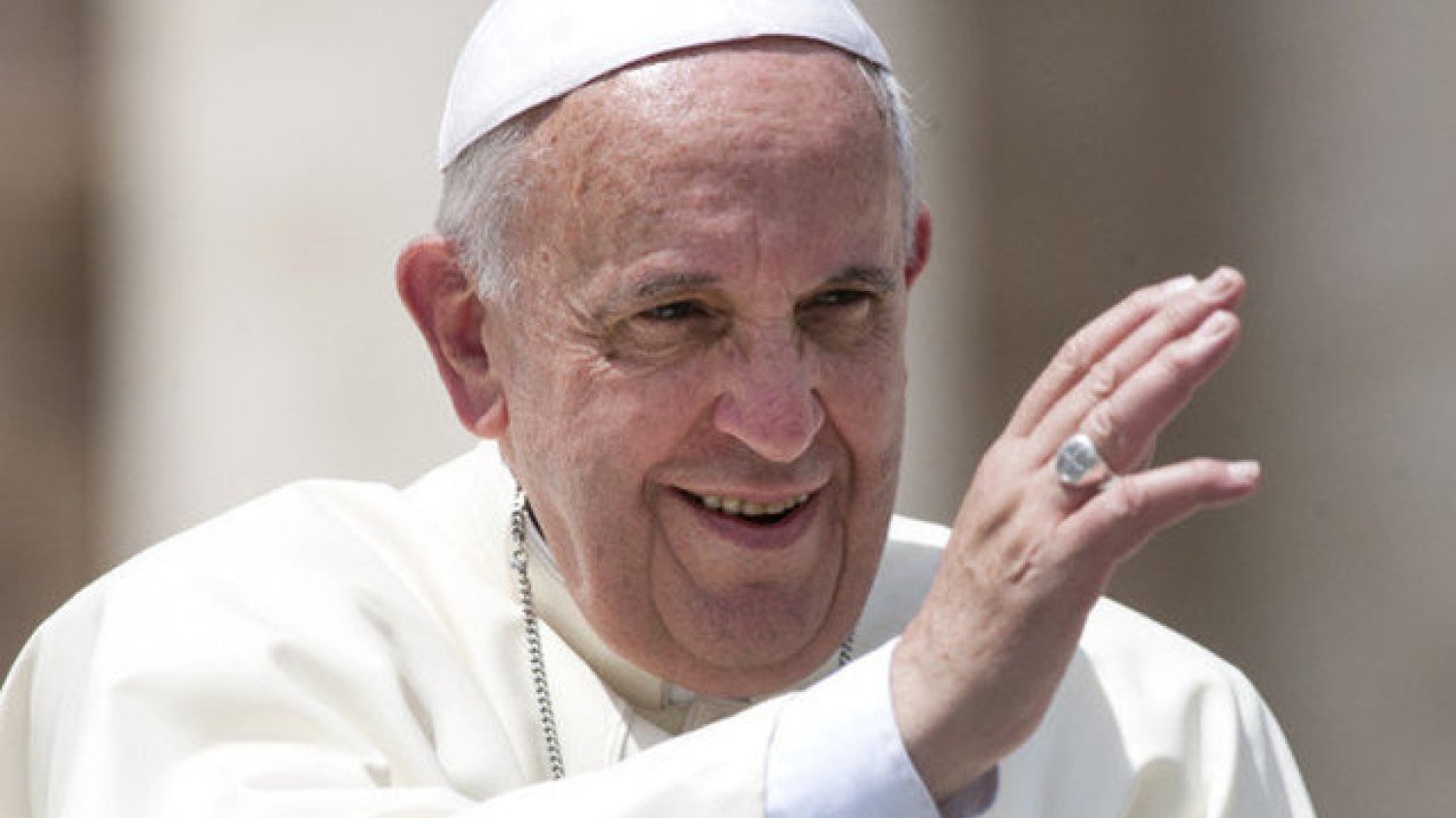 Papież Franciszek nie ma powodu do zmartwień. Finanse Watykanu nie przedstawiają się tak źle, jak sądzono.