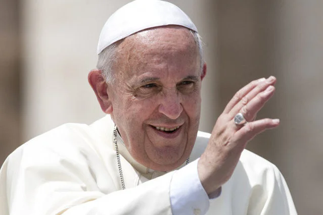 Papież Franciszek nie ma powodu do zmartwień. Finanse Watykanu nie przedstawiają się tak źle, jak sądzono.