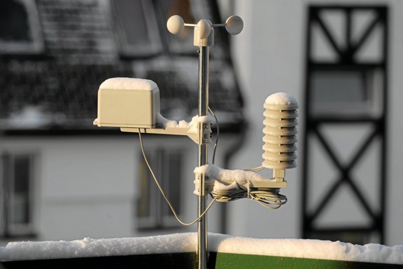 Nie potrzebna jest własna stacja meteorologiczna, aby prognozować pogodę. Wystarczy internet i dostęp do odpowiedniej aplikacji.