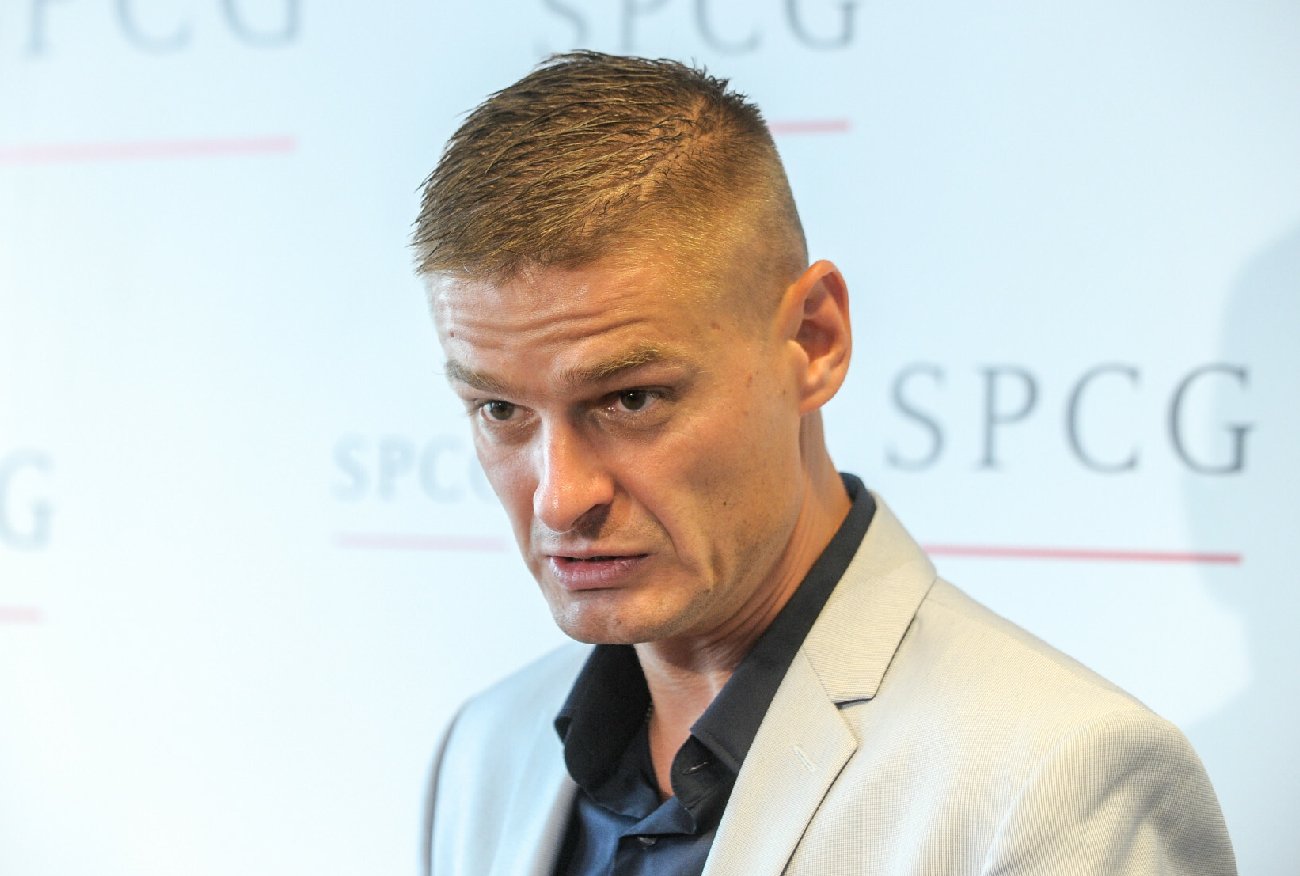 Co się dzieje z Tomaszem Komendą? "Potrzebuje porządnej terapii".