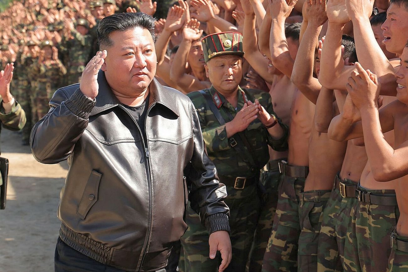 Kim Dzong Un wysyła wojskom Putina coraz większe wsparcie. Ale i ponosi straty