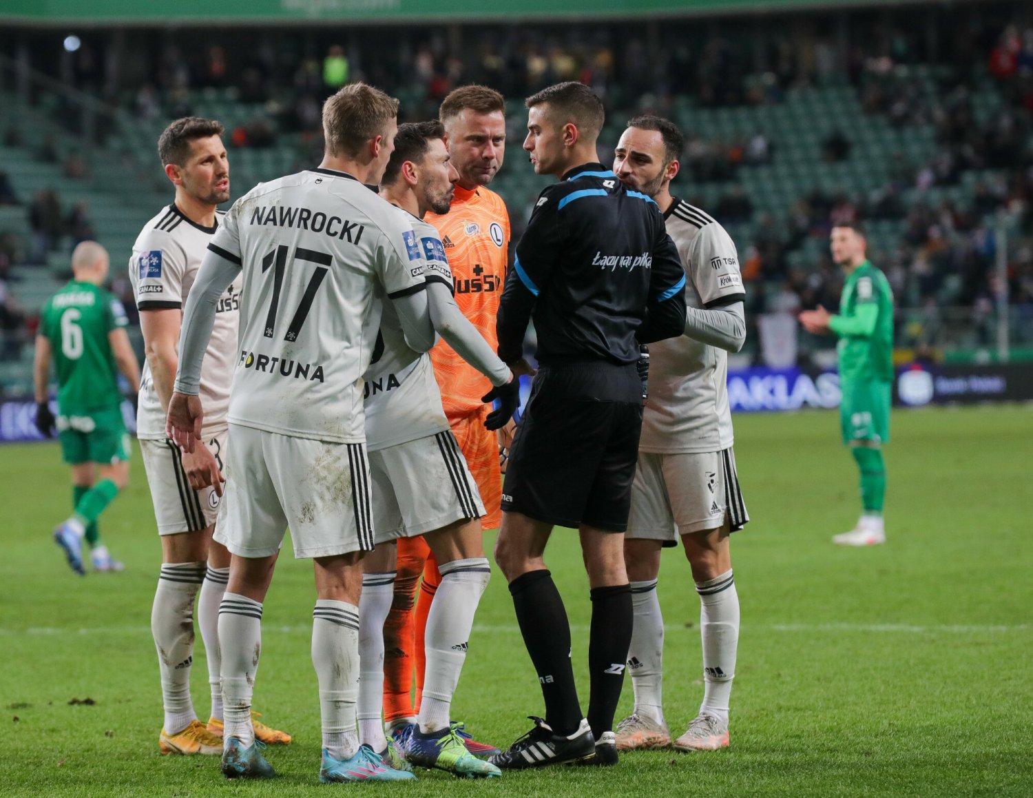 Artur Boruc wściekł się w trakcie meczu z Wartą Poznań i czeka go surowa kara