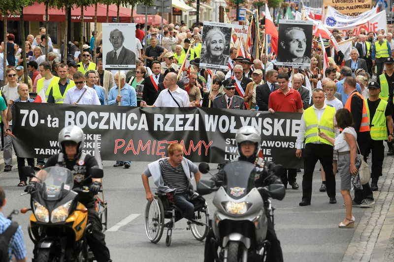 W ramach rekonstrukcji rzezi wołyńskiej spalą wieś na Podkarpaciu.