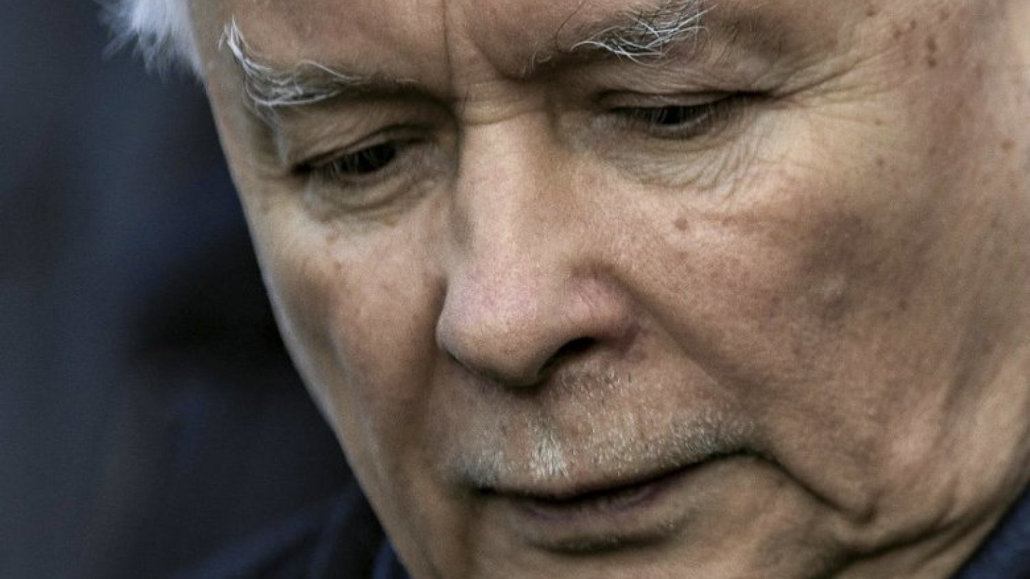 Według "SE" Jarosława Kaczyńskiego czeka operacja kolana.