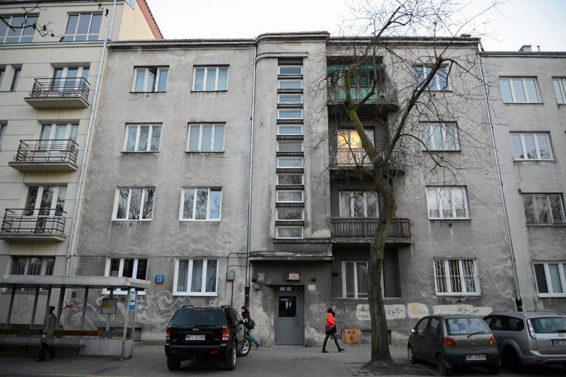 Dwa pokoje, 54 m2 to najpopularniejsze mieszkanie w Warszawie. Ile kosztowałoby w RPA, Berlinie lub w Maroko?