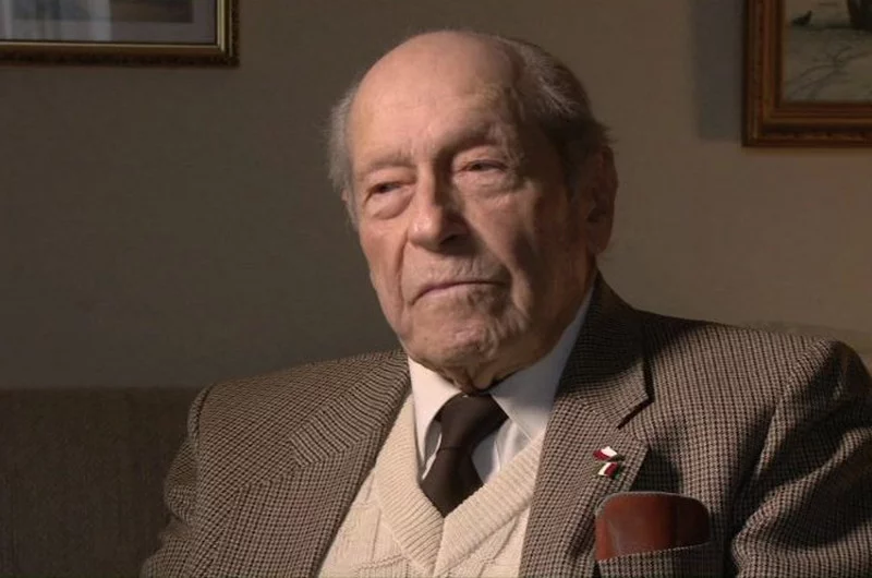 Stefan Elek w czasie powstania warszawskiego ratował polskich cywilów.