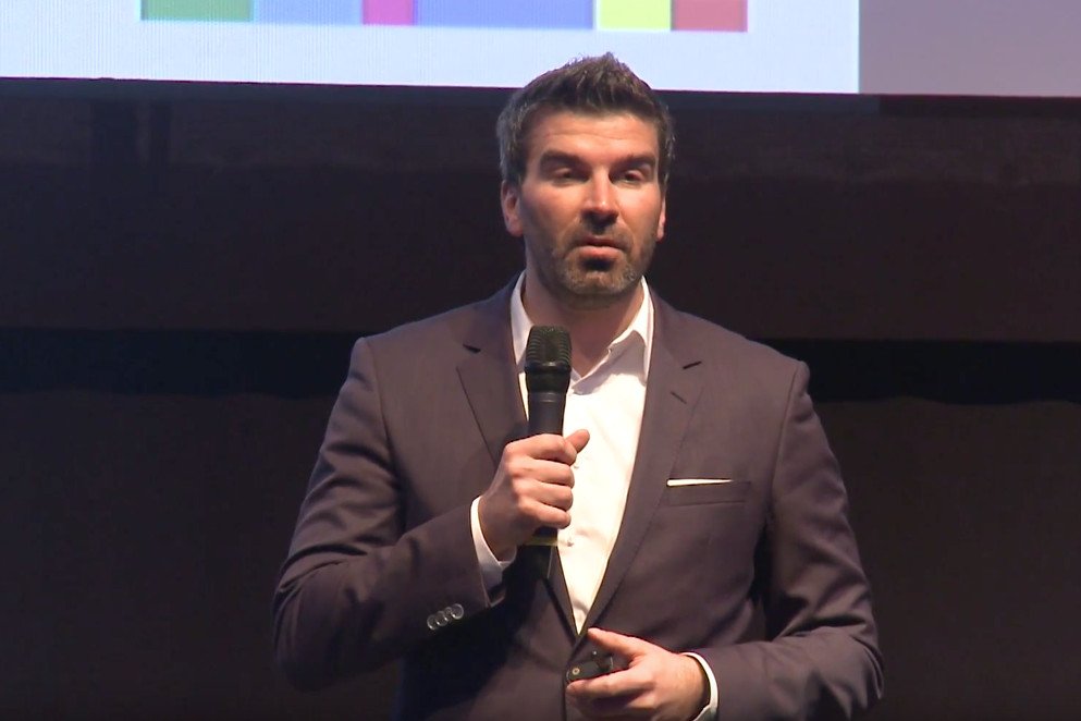 Mark Dekan, szef Ringier Axel Springer wyprzedził ewentualną repolonizację Onetu.