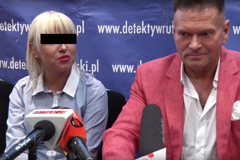 Karolina K. w towarzystwie Krzysztofa Rutkowskiego – to ona została skazana za składanie fałszywych zeznań.