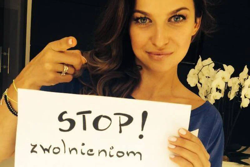 Zdjęcie Anny Lewandowskiej promującej akcję "Stop zwolnieniom z WF"