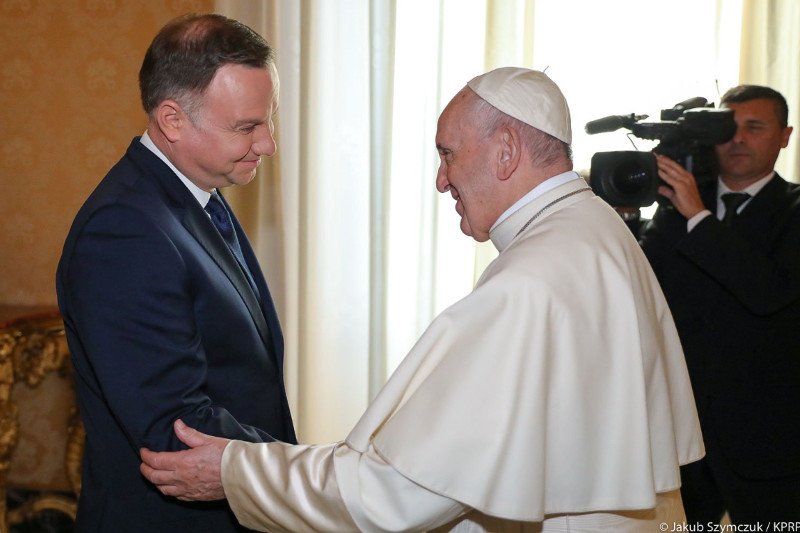 Papież Franciszek przyjął prezydenta Andrzeja Dudę na audiencji.