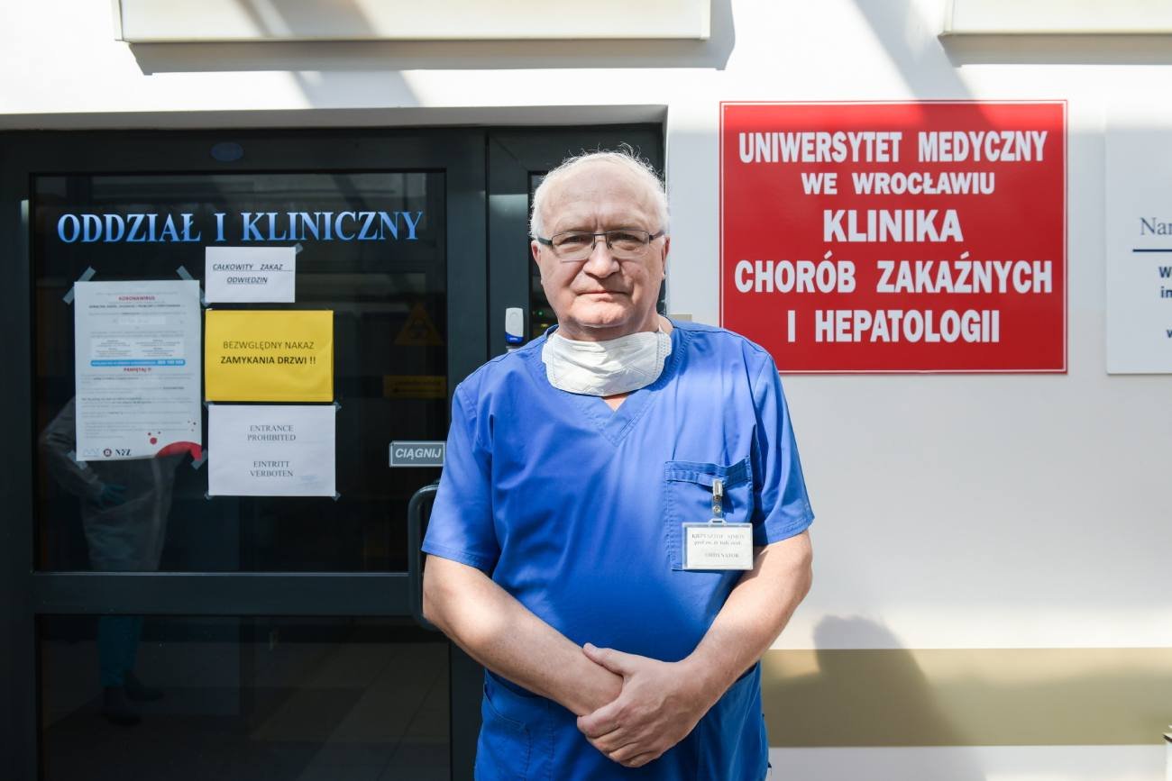 Profesor Krzysztof Simon podczas rozmowy z "WP" zwrócił uwagę na niewłaściwe zachowanie turystów podczas okresu wakacyjnego.