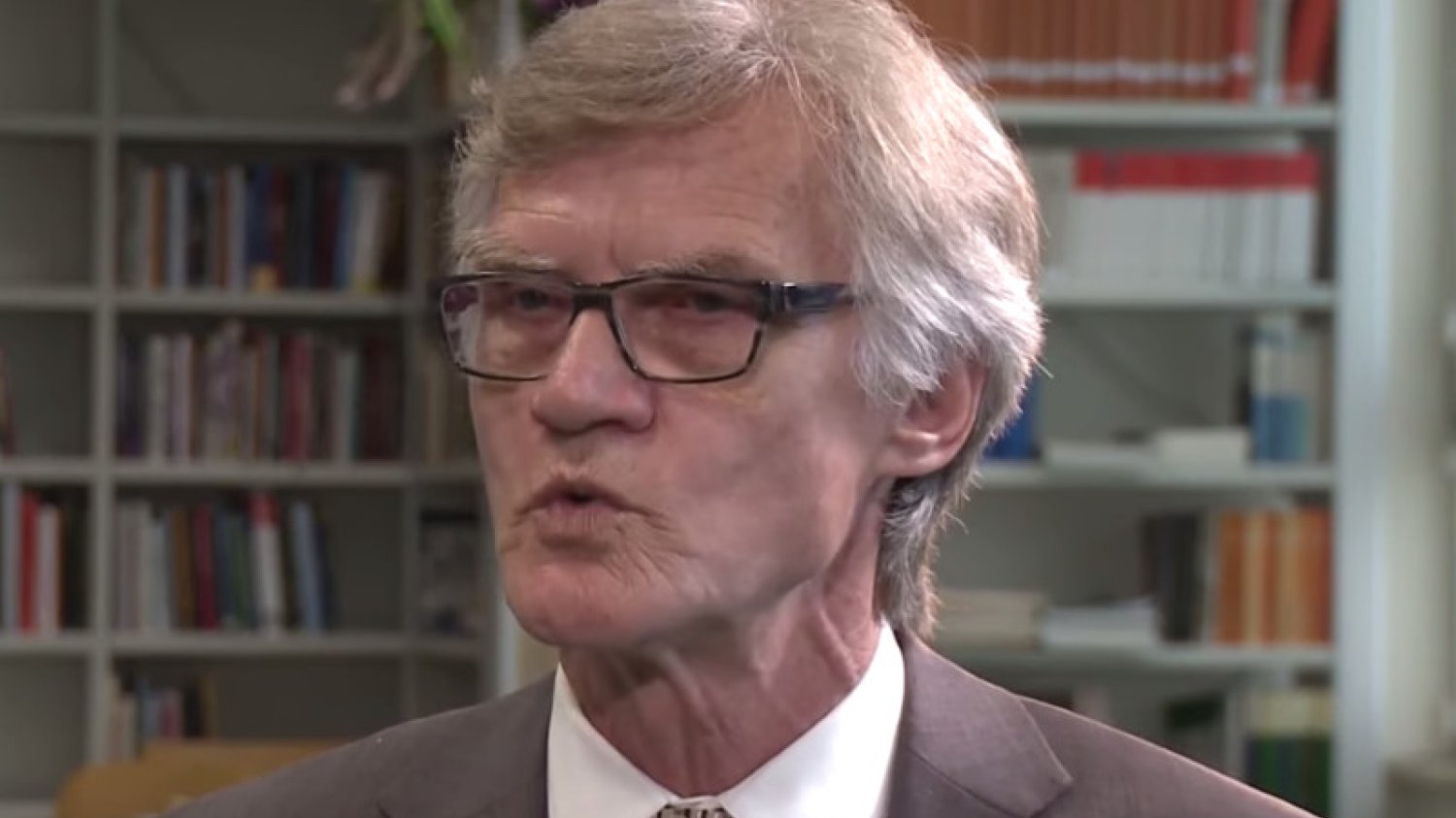 Prawda o Smoleńsku coraz bliżej. "Jedyny nasuwający się wniosek to materiał wybuchowy" – oświadczył w Telewizji Republika szef tzw. komisji smoleńskiej, Kazimierz Nowaczyk.
