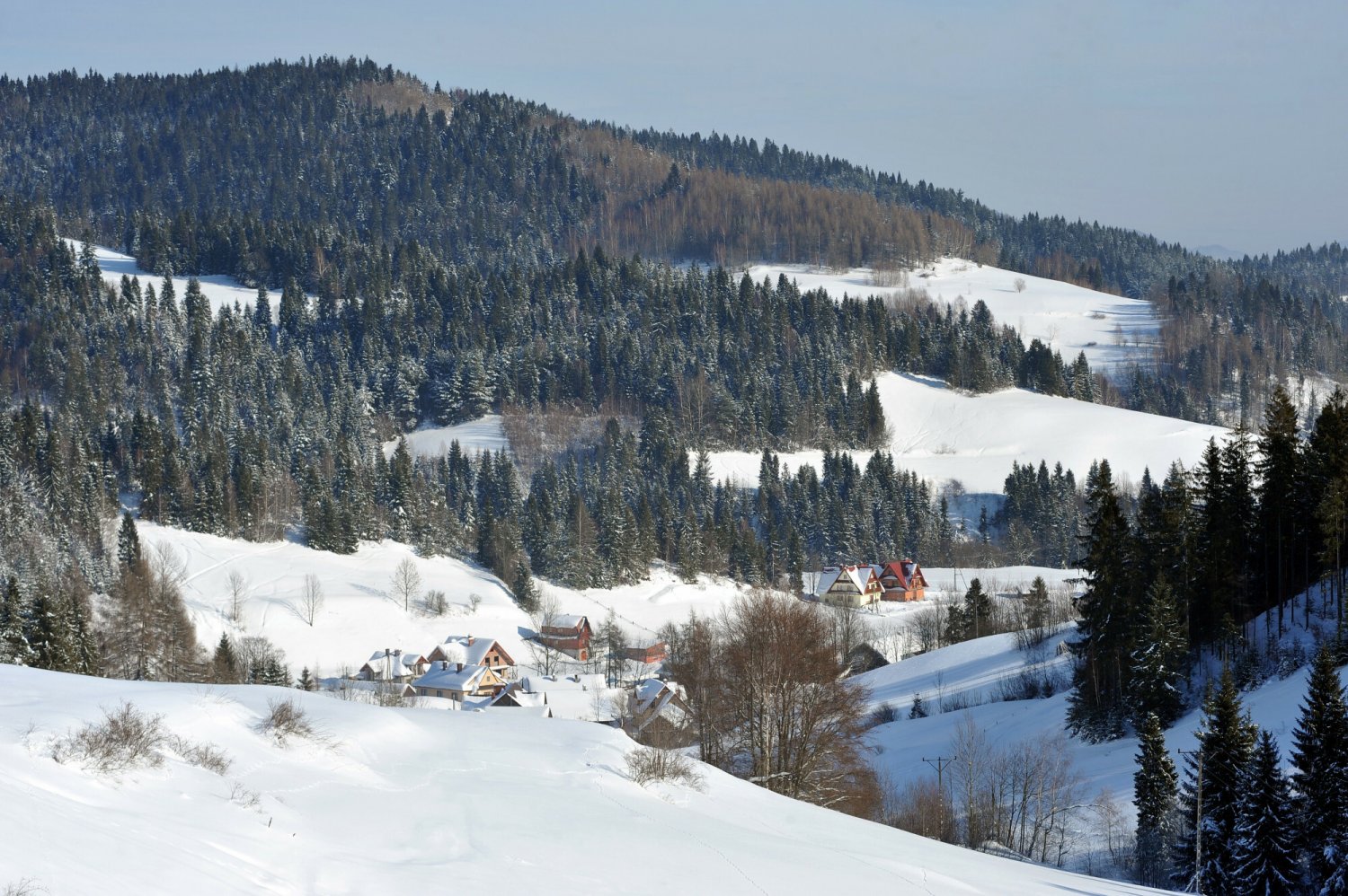Na Węgrzech już spadł śnieg. (zdjęcie ilustracyjne)